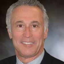 Francis Dailey's Instagram, Twitter & Facebook