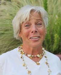 Sandra Asquith's Instagram, Twitter & Facebook