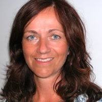 PDF) Openings and Closings in Workplace Emails How Do People Navigate  without Clear Standards and Clearly Prescribed Formulae?