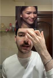 La Teoria di Zendaya: Il Meme del Cappello Nero