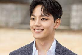 Your request has been submited. Yeo Jin Goo Celebrates 15th Anniversary Of His Debut Through Warm Instagram Post Kdramastars