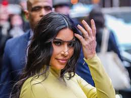 Kim kardashian west is a reality tv star, social media influencer and entrepreneur. Kim Kardashian Feiert Mit Gefolge Corona Auszeit Auf Privatinsel Leute