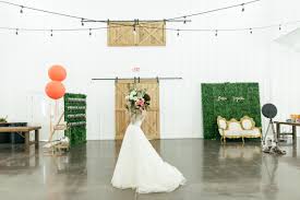 Our backdrop is made of a special linen material with realistic looking graphics, which means you get the beauty of boxwood without the high price tag or challenging setup. Boxwood Backdrop The White House Co