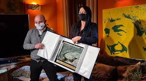 Enrico venti (in arte ivo avido) impersona ozio, la guardia e custode dello studio televisivo. Usacli Italia Premio Bearzot A Paolo Rossi La Moglie Avrebbe Pianto N 1 Us Acli Consegna A Cappelletti Riconoscimento X Edizione Roma 20 Dicembre 2020 La X Edizione Del Premio Nazionale