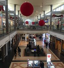 All stores open but hours vary by location. Milwaukee Area Retailers Who S Open Or Closed On Thanksgiving