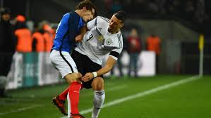 Der verteidiger des vfb stuttgart ist der newcomer der wm und spielt sich in den vordergrund. Bundesliga Vfb Stuttgart Benjamin Pavard Der Stuttgarter Alleskonner Startseite Eisenbahn Romantik Swr De