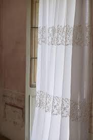 Tende interni tendaggi moderni in seta ricamata color ottanio e acciaio. Tende Interne Casa Della Tenda Ravenna
