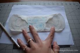 Apparently the average woman will use around 17,000 pads or tampons in her lifetime, the majority of which are flushed down the toilet, a terrible though huh? Sew Cloth Pads Tutorial Diy Reusable Menstrual Pads Little Mager House