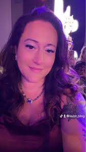 Leslie Glenn updated her profile picture.