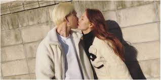 Hyuna And E Dawn Level Up On Their Skinship In New Lovestagram Post Dawn Cute Couples Kpop