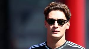 Muere Álex Villar, saltador base que voló a más de 200 km/h en el Arco de  Piedrafita, a los 34 años