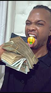 Dai Ma birthday achiitwa everyday 😂😂😂ka 5k katobatana makumbo akurwadza  ndaswera ndiri busy😂😂😂