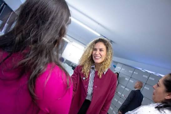 La ministra de Trabajo, @natalialopezfuentes, sigue ...