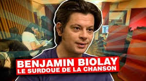 Alors qu'il tente désespérément de terminer ses études en architecture avec succès, le jeune homme rencontrera audrey, une belle ténébreuse qui lui donnera des ailes. Documentaire La Vie Secrete Des Chansons Je N Ai Pas D Ami Comme Toi En Streaming Les Docus Com