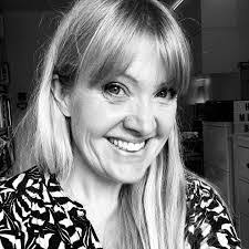 Danielle Wallington's Instagram, Twitter & Facebook