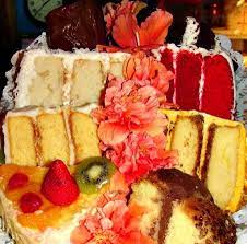The sanibel ligthhouse is all dressed up for christmas with wreaths and big red bows bringing festivity to the salty air. You Ll Want To Save Room For Dessert At The Bubble Room Http Www Beachguide Com Sanibelcaptiva Restaurants Bubbl Captiva Florida Bubble Room Captiva Sanibel