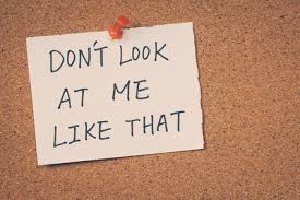 Réalisé par blaise villars de 52 prodmonté par nathan blard et blaise villars.poduction 1ère partie: Ne Me Regardez Pas Comme Ca Banque D Images Et Photos Libres De Droits Image 42523126