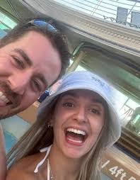 Heather Hibbard's Instagram, Twitter & Facebook