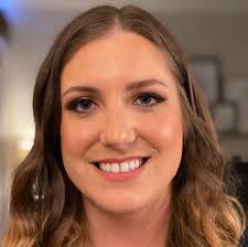 I had the pleasure of touching this beautiful face today!! She was sassy  o💁🏾‍♀️💋When I suggested a red lip unless that was too bold—she didn't  skip a beat & said “Honey—you don't