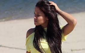 Por rui teixeira | 29 de maio de 2021 às 22:12. Angelica Jordao Desolador A Foto Agarrada Ao Caixao Da Filha Que Esta A Comover A Internet Vip Pt