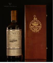 A 2002 Vintage Distillery Bottling Of Ben Nevis Distilled On 9 December It Was Aged In A White Port Cask For 12 Years Before Being Schotland