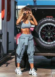 Jena frumes found fame on nick cannon's wild n' out comedy show credit: Jena Frumes Grosse Gewicht Alter Korperstatistik