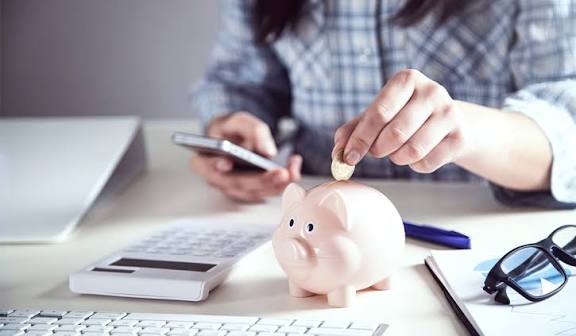Những sai lầm khiến nhiều người không thể vừa trả nợ vừa tích lũy