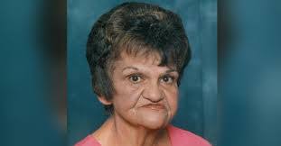 Nicole Warnick's Instagram, Twitter & Facebook