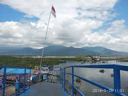 Terlepas dari itu, jika anda ingin menikmati liburan, cobalah singgah bersama keluarga di destinasi alam ini. Jembatan Biru Wisata Murah Namun Ber View Indah Nan Megah