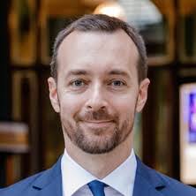 Associate Professor Lee Hickey