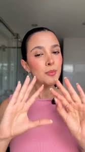 Descubre la 🕰️ edad ideal para cada producto con nuestra versión de Pili!  Cada uno está diseñado para ser beneficioso en el momento perfecto de tu  vida. ¡Cuida tu piel de manera