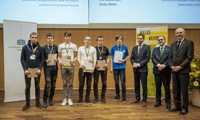 Pedro dias on wn network delivers the latest videos and editable pages for news & events, including entertainment, music, sports, science and more, sign up and share your playlists. Pedro Dias Conquista Medalha De Prata Nas Olimpiadas Alemas Da Matematica Escola Alema De Lisboa