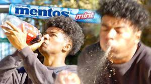 Drinking Coke Then Eating Mentos Youtube