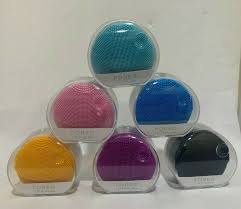 Foreo ufo mini 2 urządzenie do inteligentnej pielęgnacji maseczką fuchsia. Foreo Luna Play Plus Portable Facial Cleansing Brush For Sale Online Ebay