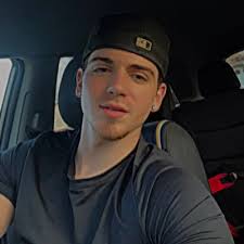 Alex Fouts's Instagram, Twitter & Facebook