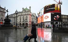 0.8m (1.4m máxima) cada 7.6. La Frustracion Se Extiende Por Inglaterra Hoy