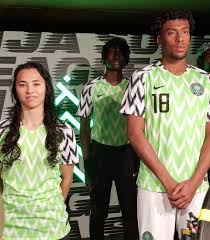 In a nike football video, super eagles stars mikel obi, wilfred ndidi, alex iwobi and kelechi iheanacho were seen reviewing the new designs, which also included those made for nigerian fans. World Cup 2018 Nigerian Super Eagles Jersey Unveiled In London The African Courier Reporting Africa And Its Diaspora