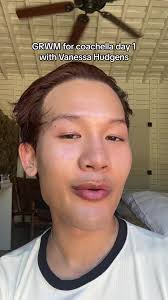 Pre setting and post setting is a must. Using my @urban decay all nighter  and moondust liner 🫶🏽 (press trip) #coachella #grwm