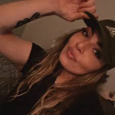 Jill Janicki (@JillJanicki)