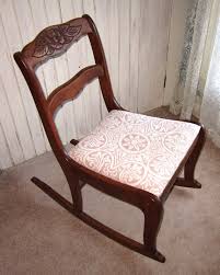 Duncan Phyfe Chair The Carved Rose Motif Is The Same As The Set From My Grandmother Duncan Phyfe Chairs Chair Antique Chairs
