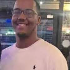 Darius Ward's Instagram, Twitter & Facebook