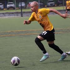 Algunas 📸 del partido amistoso sostenido por nuestra categoría @liga_prom  frente al @taurofc, con resultado a favor de 5-2. ⚔️🖤💛 An⚽️tadores: Abdul  Morales, Angelo Gudiño, Carlos Hernández, Javier Rojas y Gilbert Rivas 👏  #EstoEsCAI