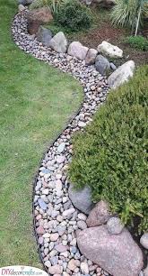 Monoblock strips make for good edging material especially for lawns and planting areas. Creative Garden Edging Ideas 20 Border Ideas For Gardens