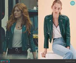 Clary S Green Moto Jacket On Shadowhunters Shadowhunters Outfit Green Leather Jacket Outfit Clary Fray Outfit