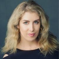 Lara Marks's Instagram, Twitter & Facebook