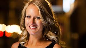 Jennifer Leclair's Instagram, Twitter & Facebook