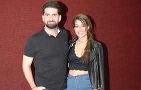 Çiçek, 2019 ve 2020'yi değerlendirdi. Dilan Cicek Deniz Ile Furkan Andic Dudak Dudaga Goruntulendi Son Dakika Magazin Haberleri