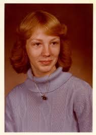 Caroline Nott's Instagram, Twitter & Facebook