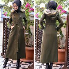 Modamerve En Sik Tesettur Kapsonlu Kaban Modelleri Moda Tesettur Giyim Moda Stilleri Moda Kapusonlu