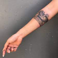 568 Likes 16 Comments Artful Ink Bali Tattoo Studio Artfulinkbali On Instagram Batik Armband Balines Arm Band Tattoo Pattern Tattoo Tattoos For Women